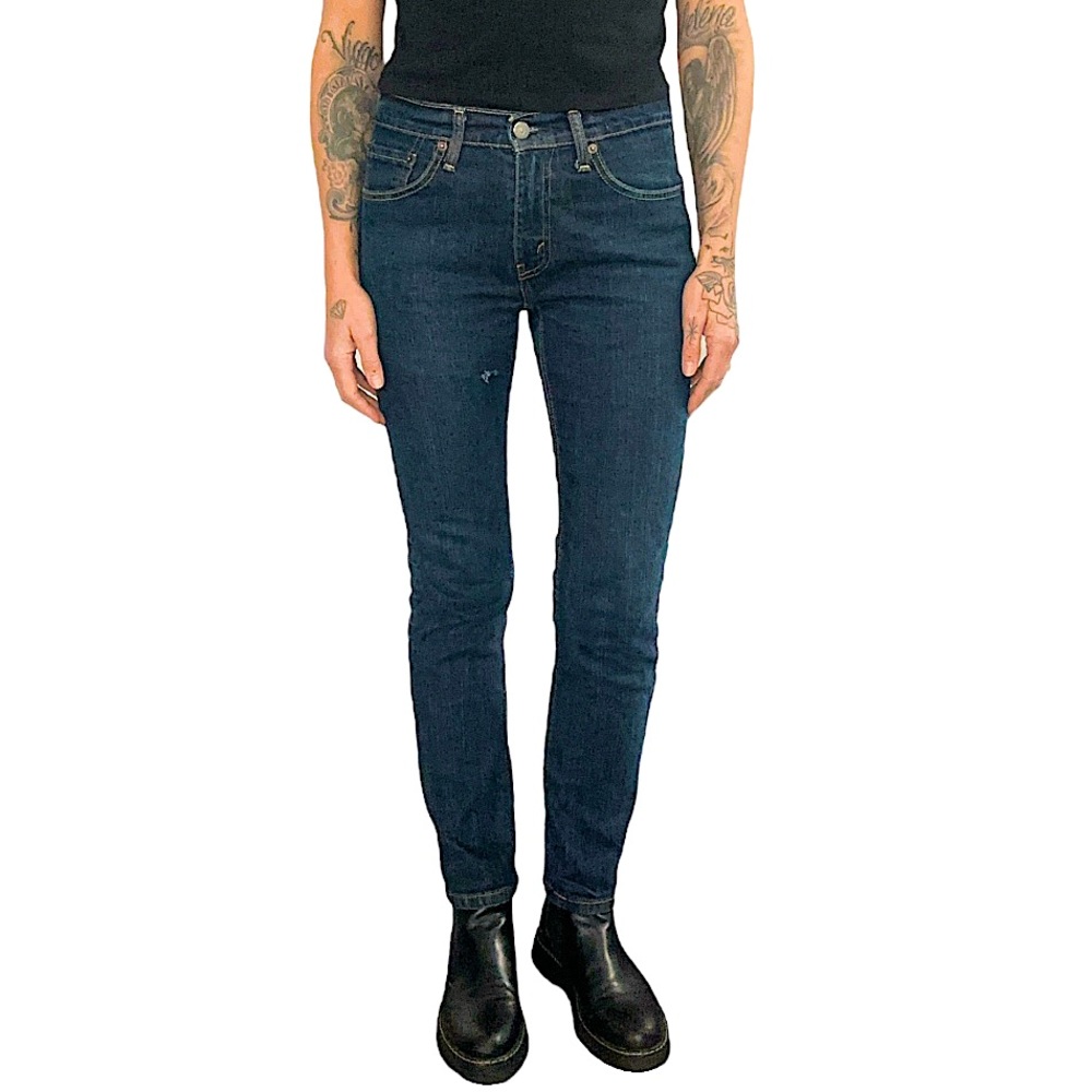 Levi’s 541 Dark Wash Straight Leg Jeans • Sz 29